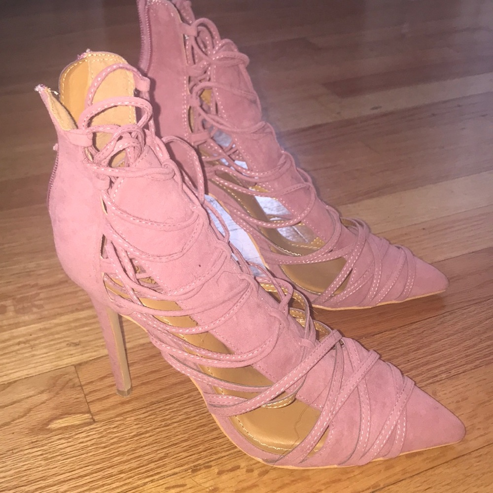 Shoe republica pink heels